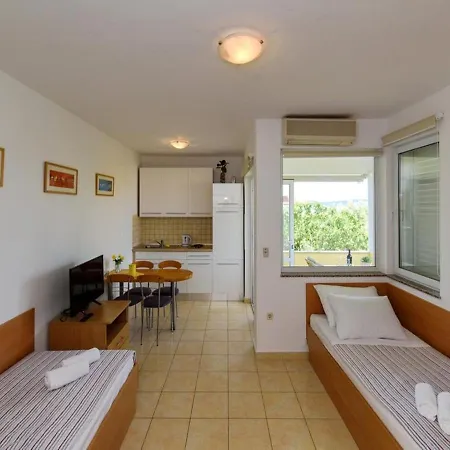 Simplistic In Suko An With Balcony * Sukosan