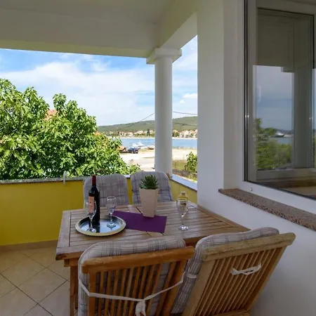 Simplistic In Suko An With Balcony