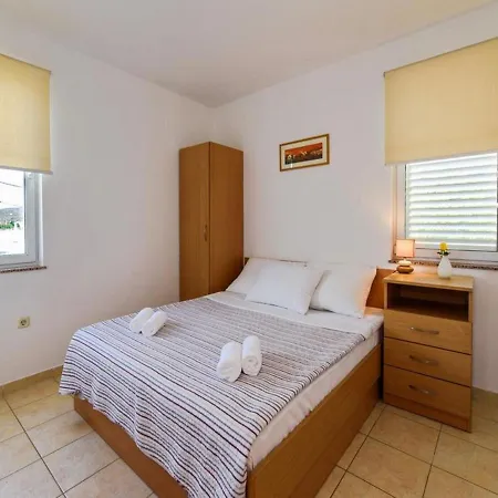 Apartman Simplistic In Suko An With Balcony *